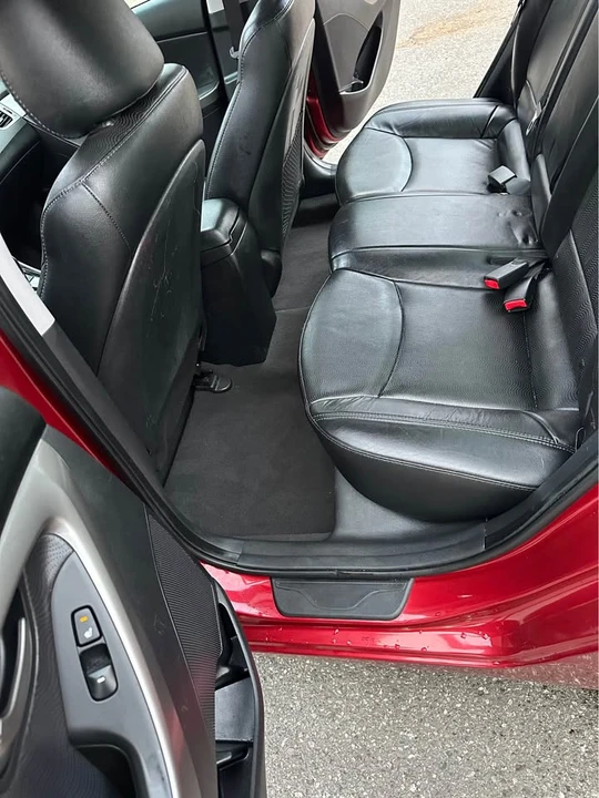 2013 Hyundai Elantra - Image 9 of 16