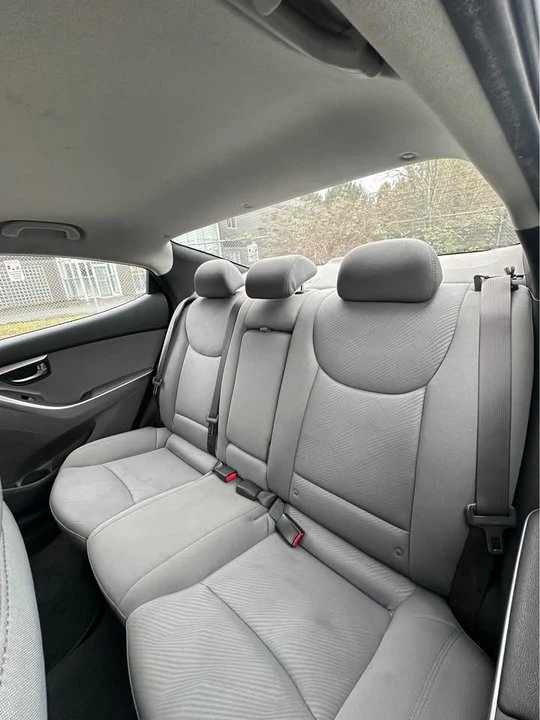 2013 Hyundai Elantra - Image 9 of 10