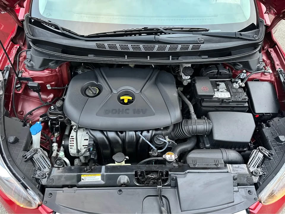 2013 Hyundai Elantra - Image 3 of 16