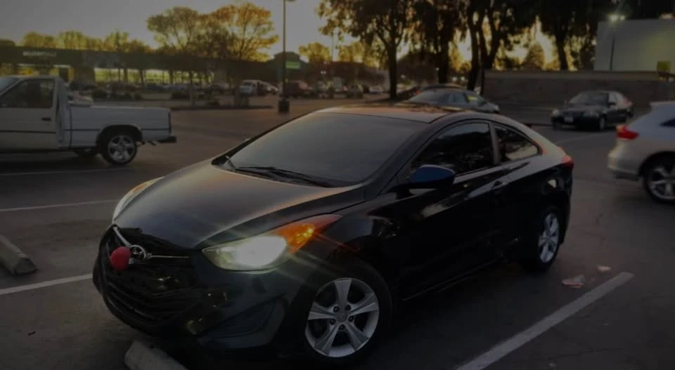 2013 Hyundai Elantra - Image 4 of 8