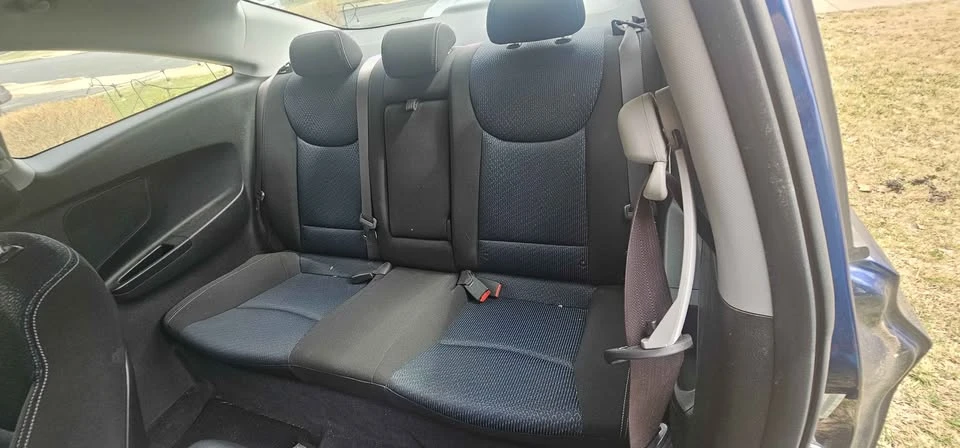 2013 Hyundai Elantra - Image 8 of 11