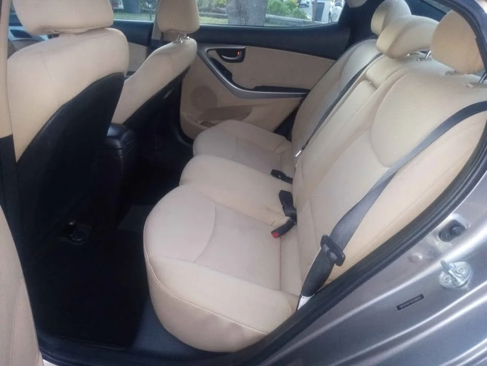 2013 Hyundai Elantra - Image 9 of 10
