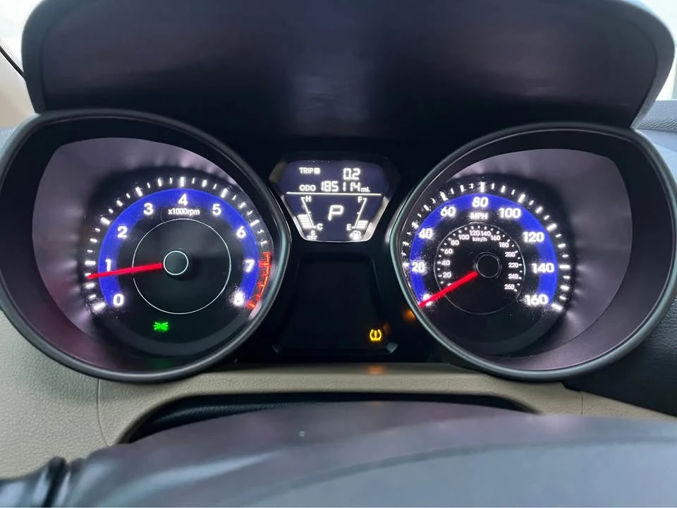 2013 Hyundai Elantra - Image 13 of 13