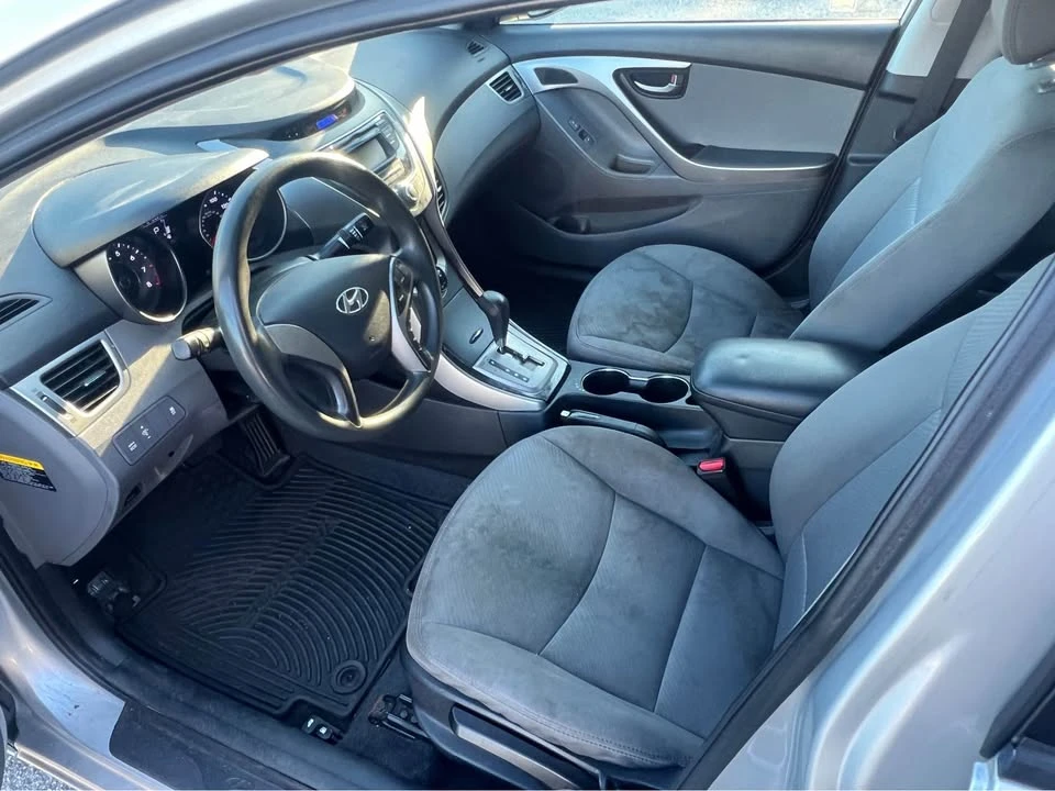 2013 Hyundai Elantra - Image 6 of 11
