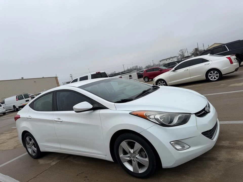 2013 Hyundai Elantra - Image 19 of 19