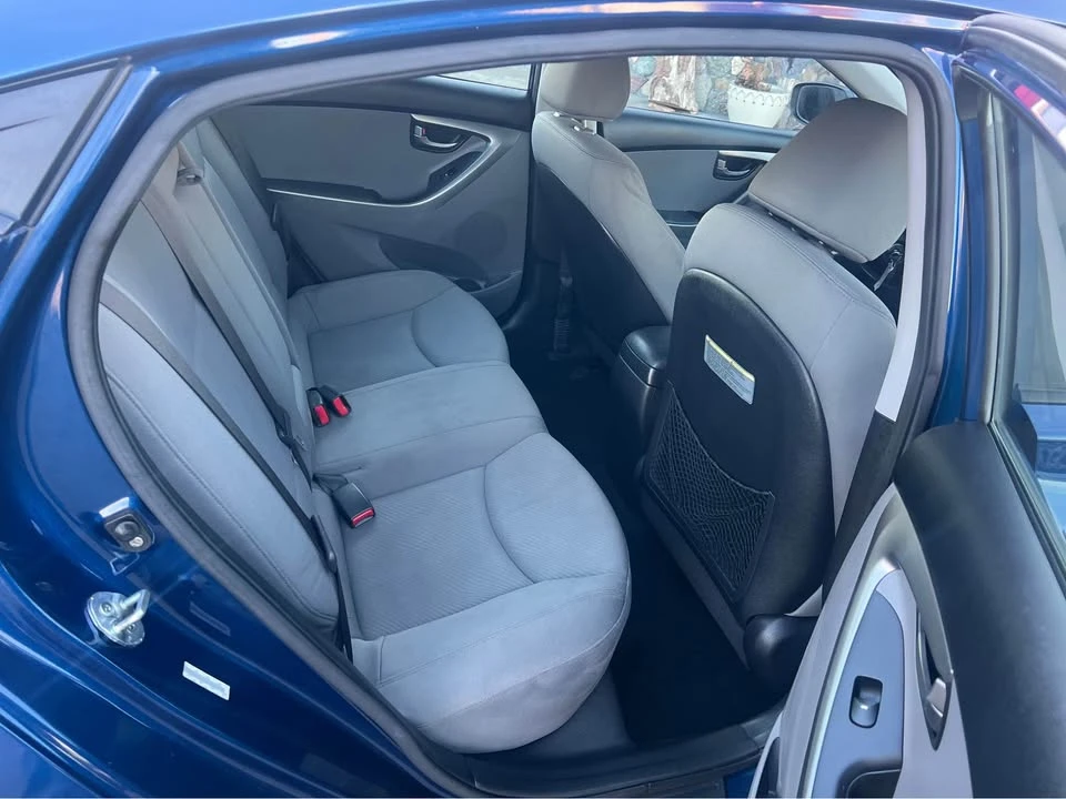 2013 Hyundai Elantra - Image 14 of 17