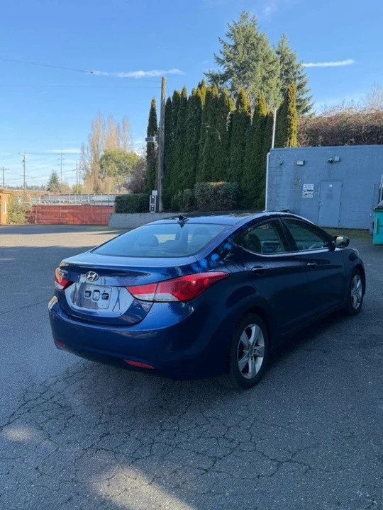 2013 Hyundai Elantra - Image 2 of 3