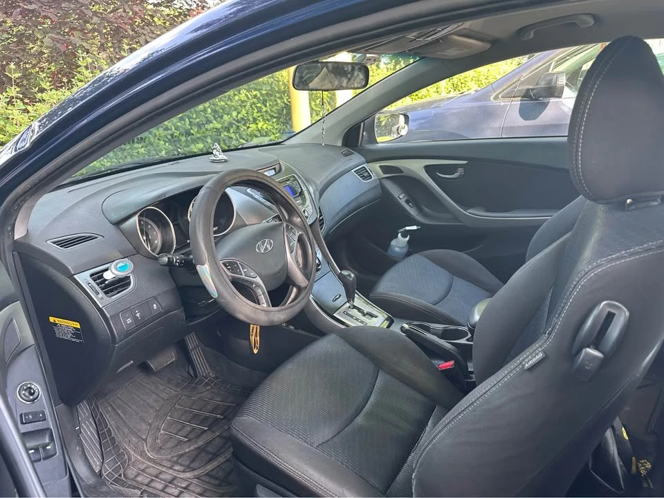 2013 Hyundai Elantra - Image 9 of 11