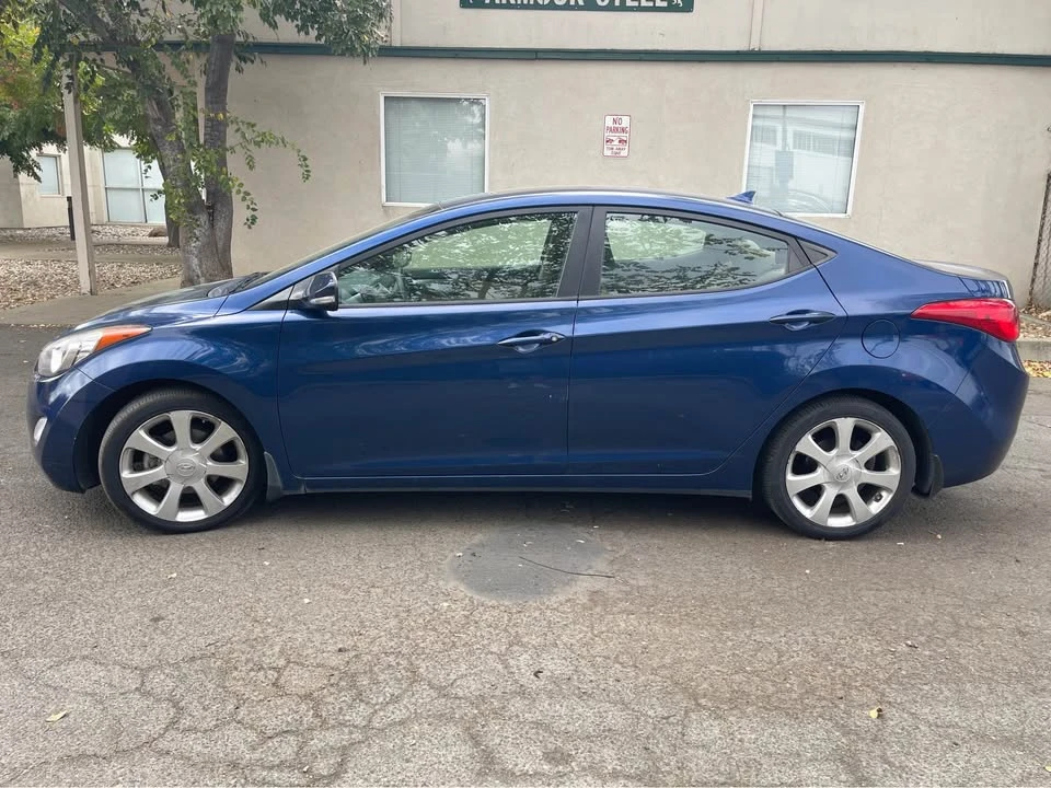 2013 Hyundai Elantra - Image 5 of 14