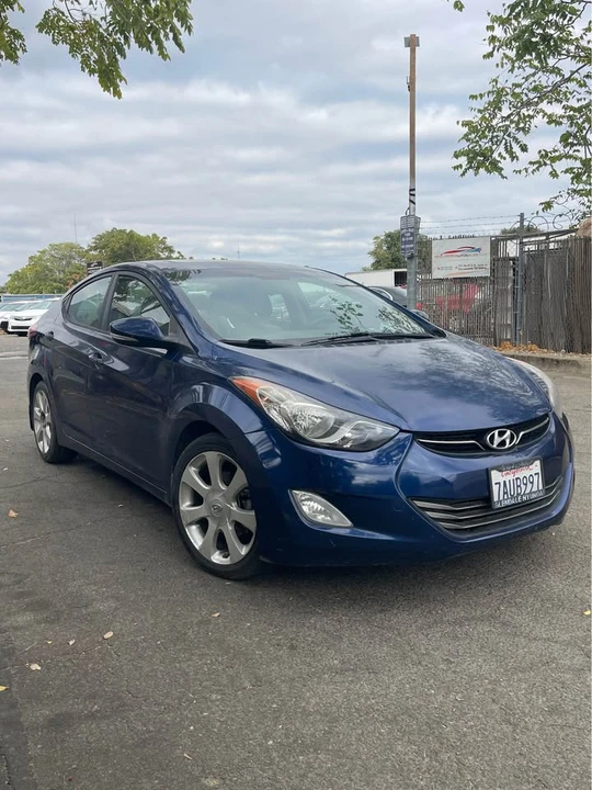 2013 Hyundai Elantra - Image 3 of 14