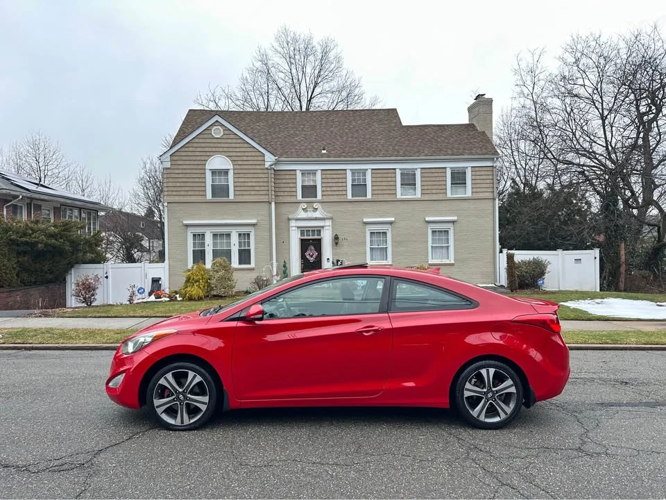 2013 Hyundai Elantra - Image 4 of 11