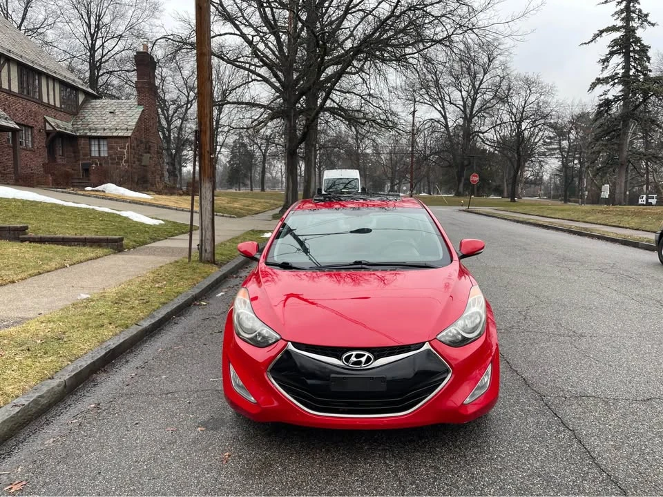 2013 Hyundai Elantra - Image 6 of 13