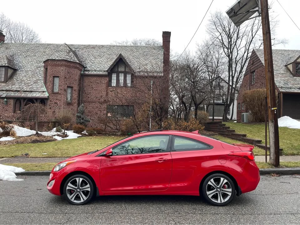 2013 Hyundai Elantra - Image 2 of 13