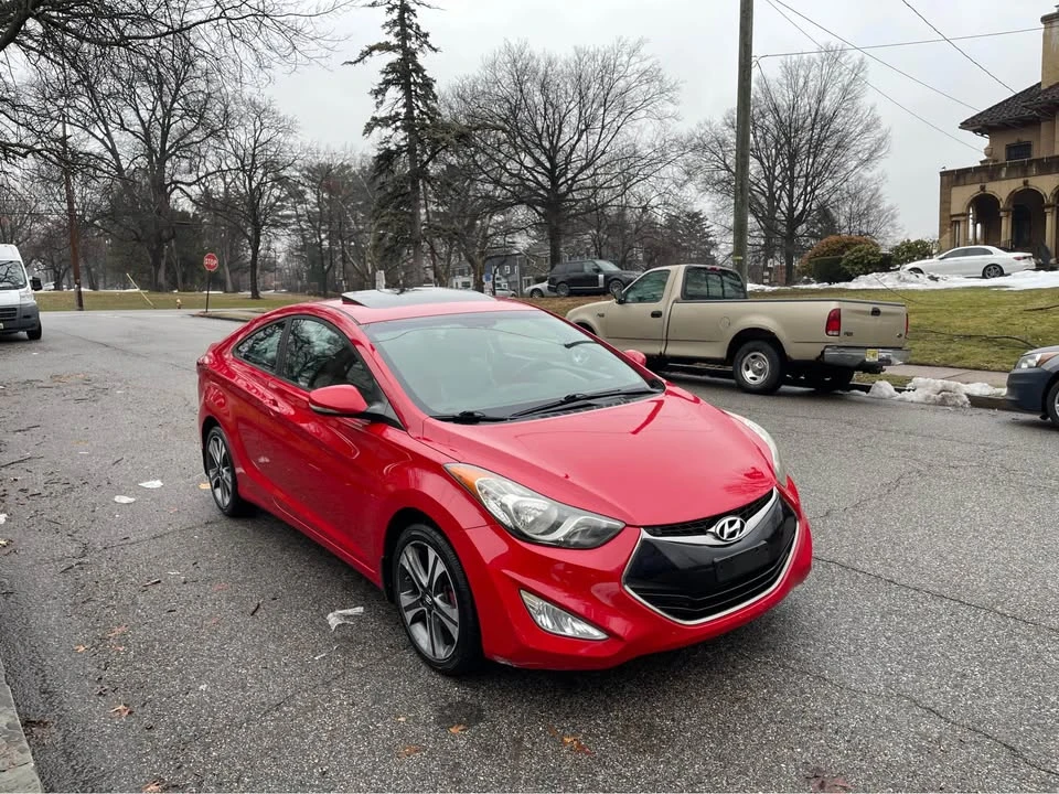 2013 Hyundai Elantra - Image 4 of 13