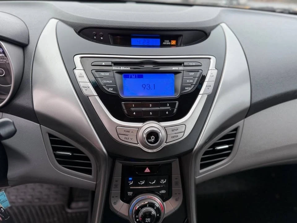 2013 Hyundai Elantra - Image 8 of 14
