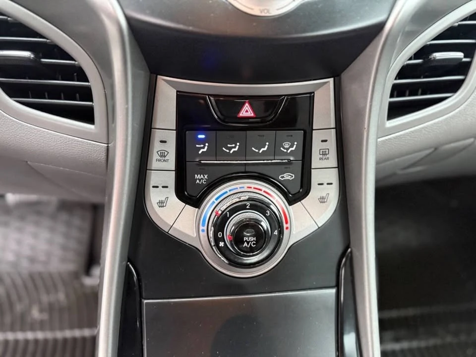 2013 Hyundai Elantra - Image 9 of 14