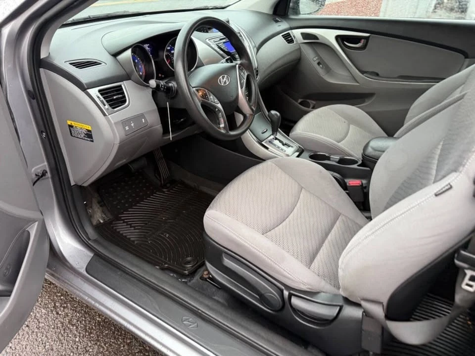2013 Hyundai Elantra - Image 6 of 14