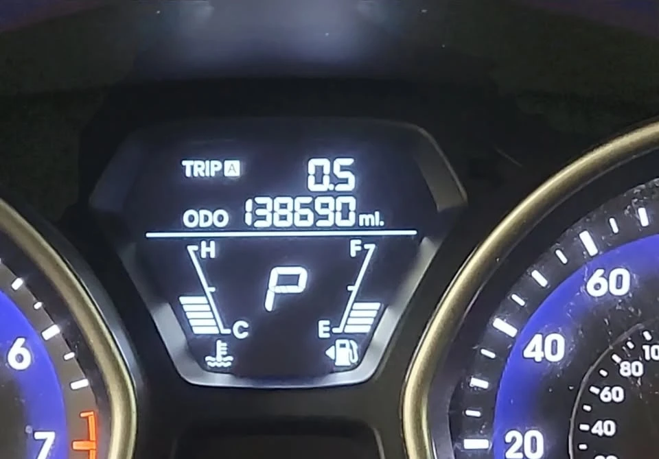 2013 Hyundai Elantra - Image 7 of 11