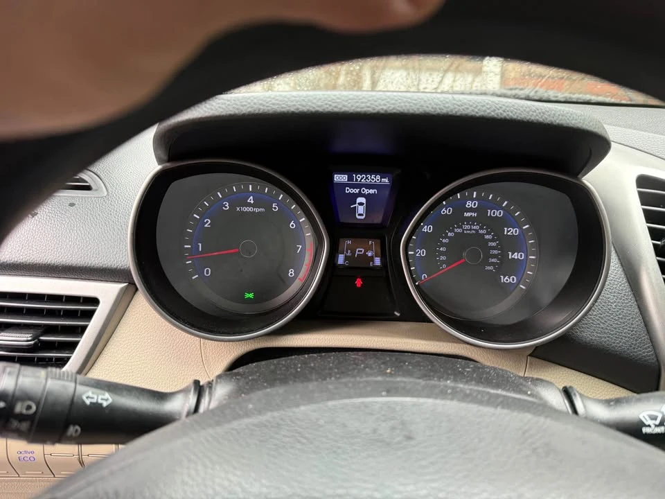 2013 Hyundai Elantra - Image 6 of 6