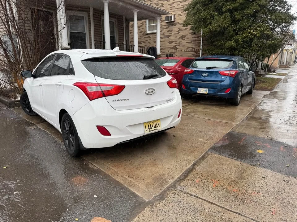 2013 Hyundai Elantra - Image 4 of 6