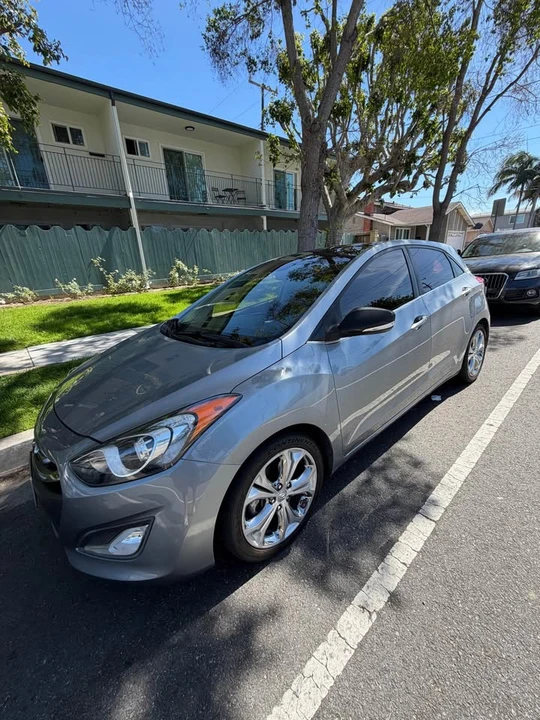2013 Hyundai Elantra - Image 8 of 19