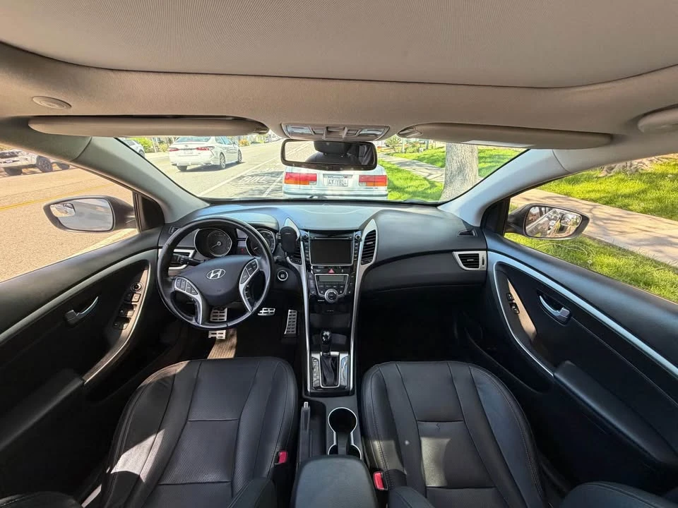 2013 Hyundai Elantra - Image 2 of 19