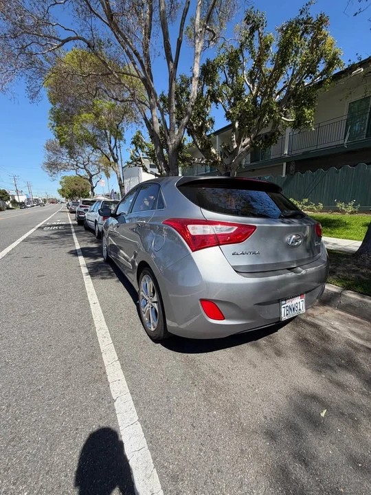2013 Hyundai Elantra - Image 10 of 19