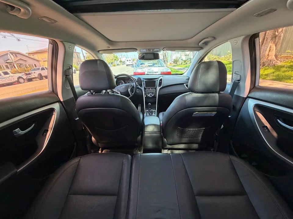2013 Hyundai Elantra - Image 3 of 19