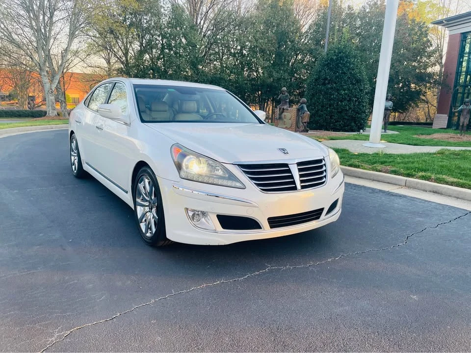 2013 Hyundai Equus - Image 2 of 10