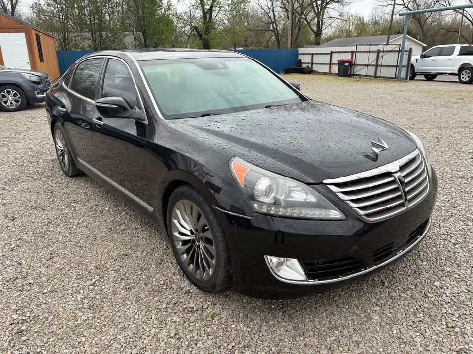 2013 Hyundai Equus - Image 2 of 15