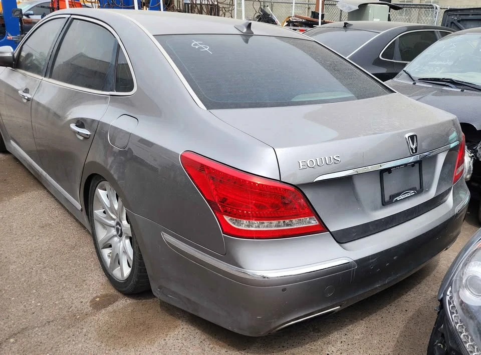 2013 Hyundai Equus - Image 8 of 8
