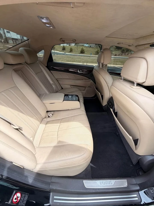 2013 Hyundai Equus - Image 9 of 12
