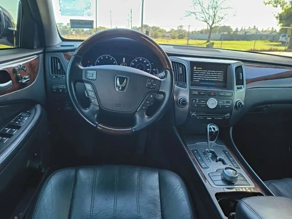 2013 Hyundai Equus - Image 16 of 20