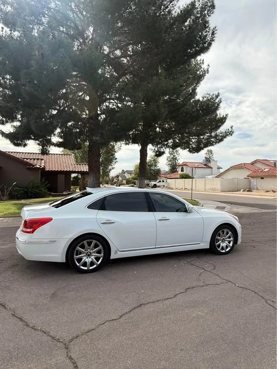 2013 Hyundai Equus - Image 2 of 6