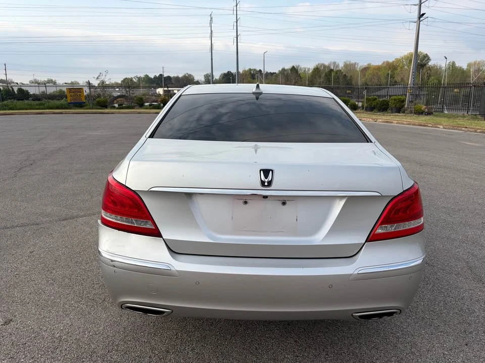 2013 Hyundai Equus - Image 2 of 16