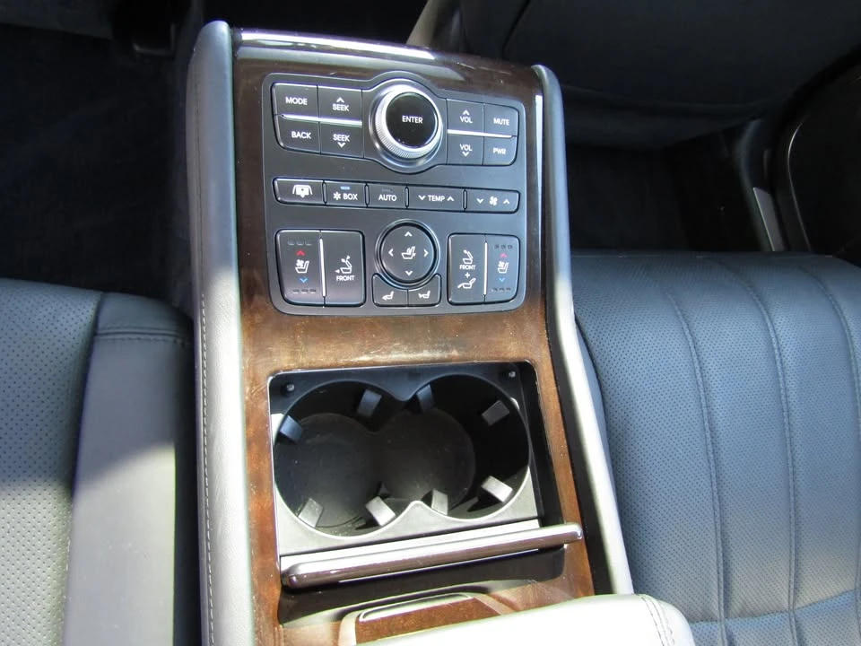 2013 Hyundai Equus - Image 15 of 20
