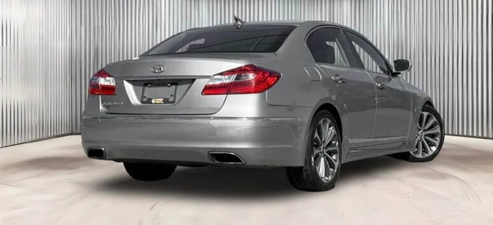 2013 Hyundai Genesis - Image 3 of 16