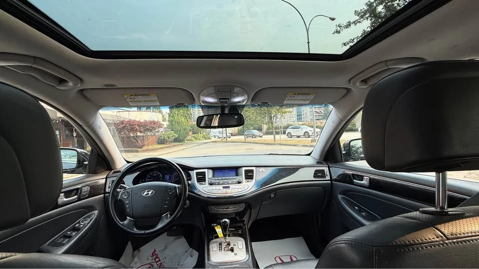 2013 Hyundai Genesis - Image 8 of 12