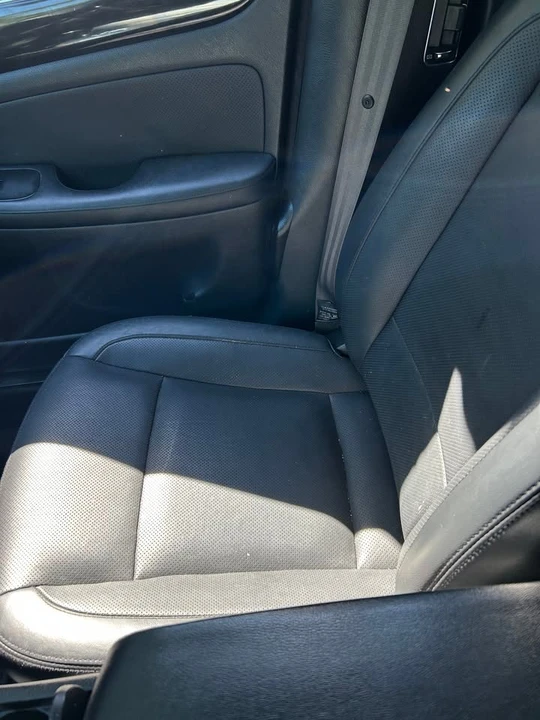 2013 Hyundai Genesis - Image 11 of 15