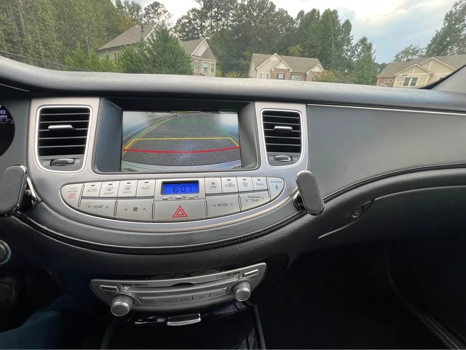 2013 Hyundai Genesis - Image 20 of 20