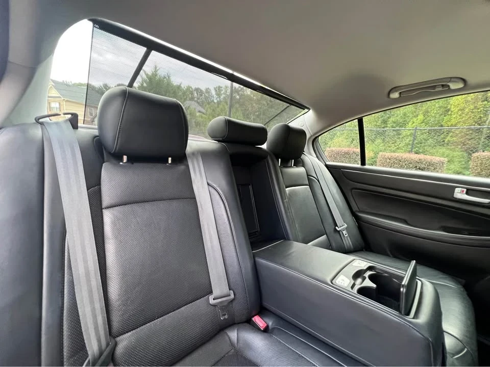 2013 Hyundai Genesis - Image 13 of 20