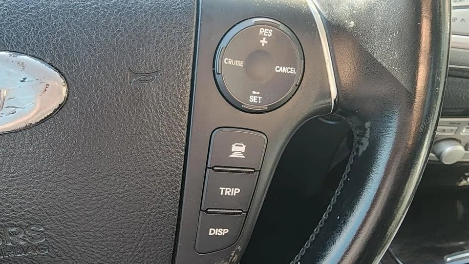 2013 Hyundai Genesis - Image 16 of 18