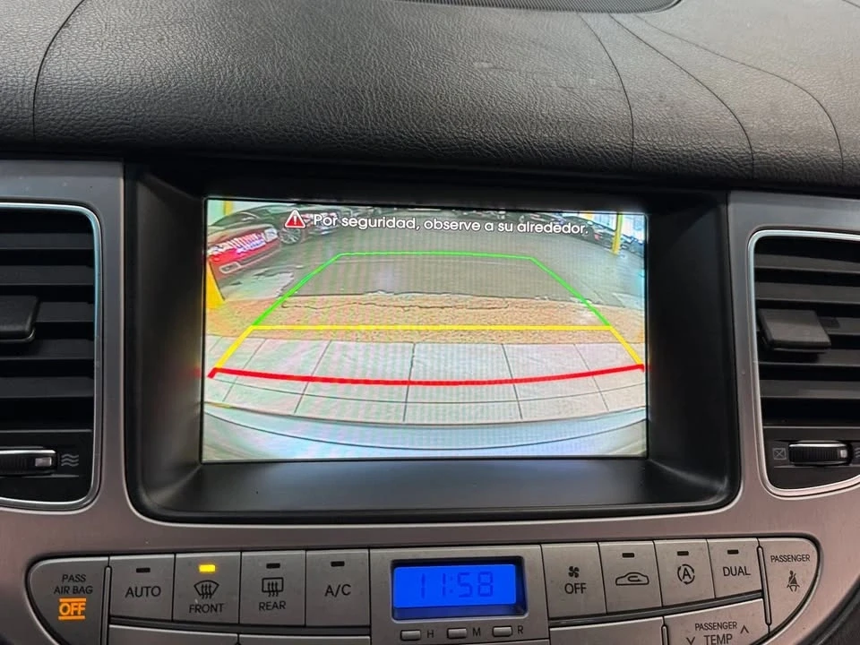 2013 Hyundai Genesis - Image 16 of 20