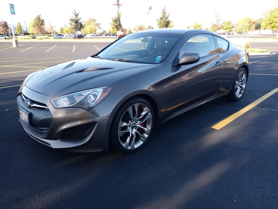 2013 Hyundai Genesis - Image 5 of 5