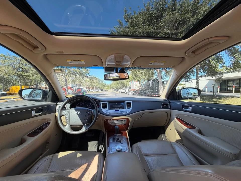 2013 Hyundai Genesis - Image 8 of 12