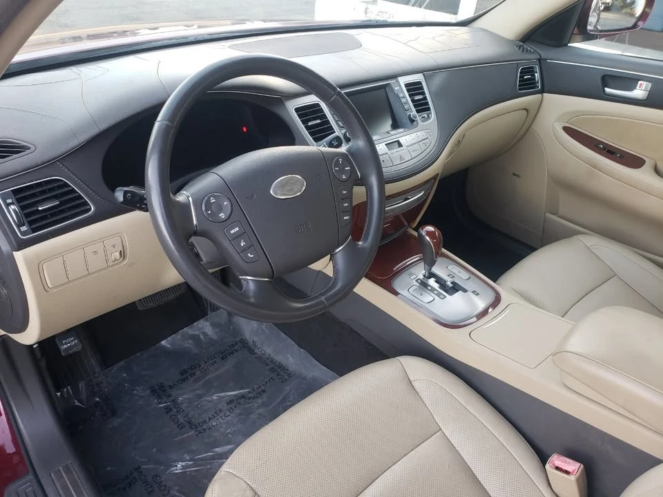 2013 Hyundai Genesis - Image 11 of 20