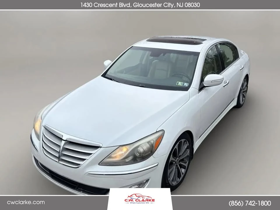 2013 Hyundai Genesis - Image 2 of 6