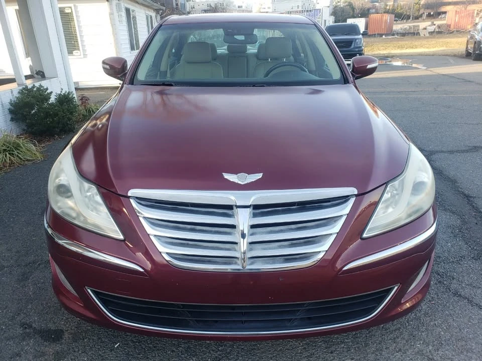 2013 Hyundai Genesis - Image 2 of 20