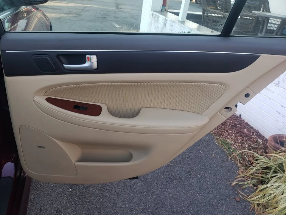 2013 Hyundai Genesis - Image 20 of 20