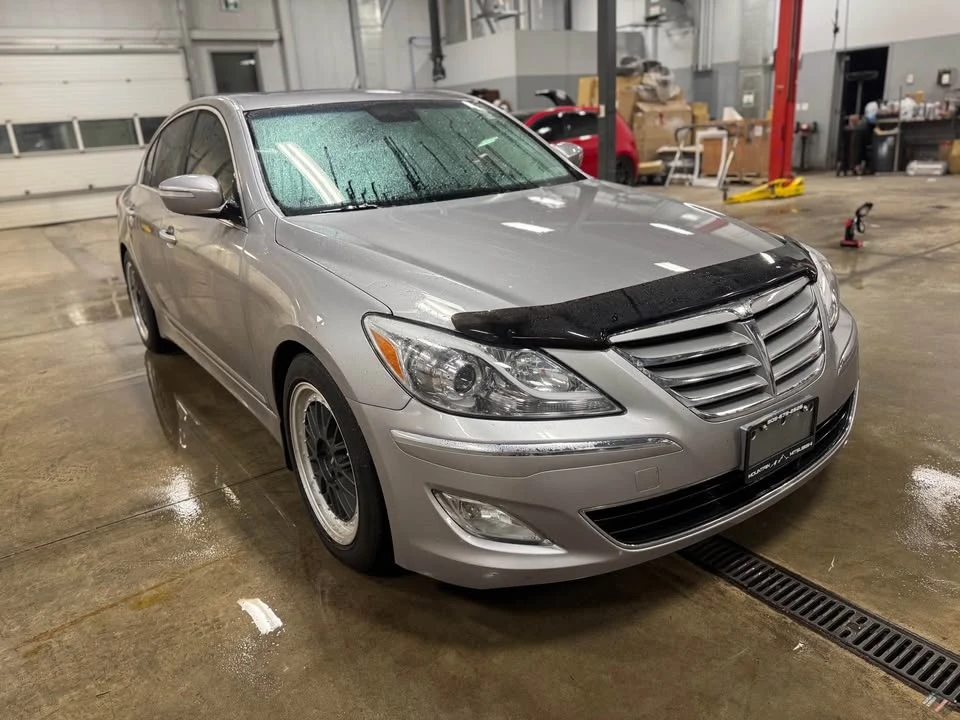 2013 Hyundai Genesis - Image 7 of 19